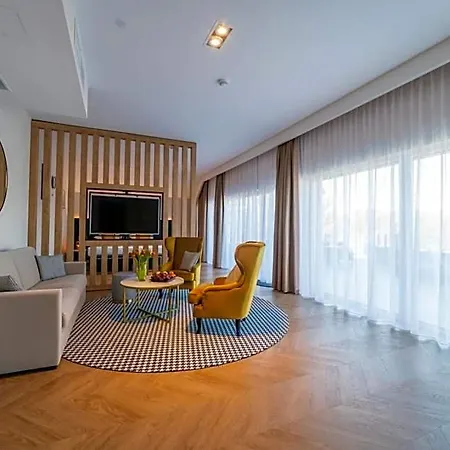 Hotel Mazurski Raj 4*